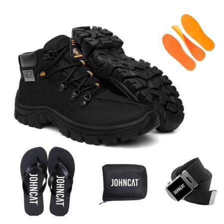 Kit com Bota Adventure + Chinelo + Carteira e Cinto