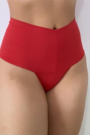 Calcinha esconde barriga 2025