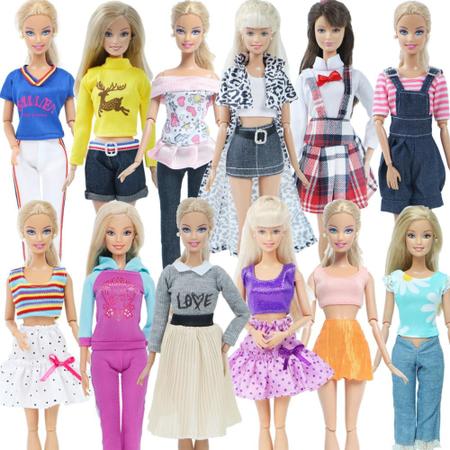 Kit com 10 Conjuntos De Roupas Para Bonecas Barbie - Não Repete