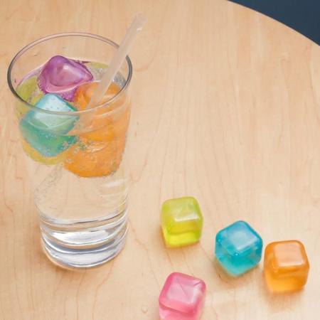 Imagem de Kit com 20 Cubos de Gelo Artificial Resistente Colorido Ecológico