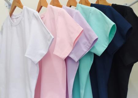 Imagem de Kit com 5 camisetas femininas básicas tshirt 100% algodão