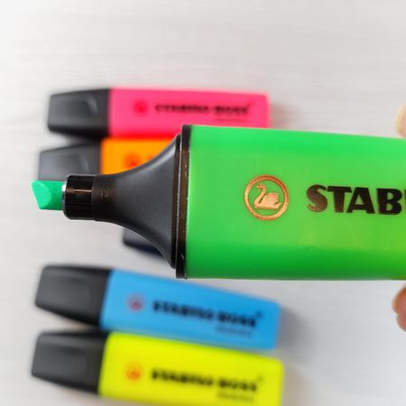 Kit com 6 Marca Texto Stabilo Boss - Cores Neon Imagem de Kit com 6 Marca Texto Stabilo Boss - Cores Neon