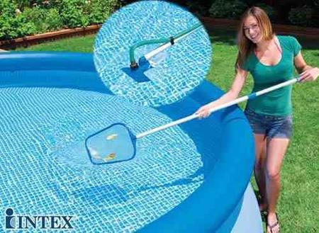 Imagem de KIT DE LIMPEZA e Manutenção Piscina Intex com Aspirador e Peneira 28002