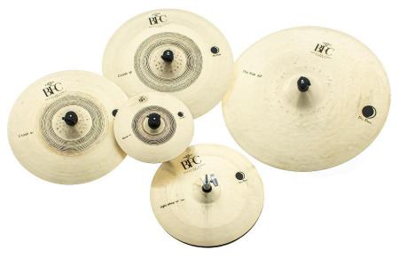 Imagem de Kit de Pratos BFC Brazilian Finest Cymbals KIT2 com Hihat 14, Crashes 16, 18, Ride 22 e Splash