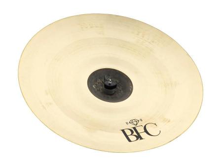 Imagem de Kit de Pratos BFC Brazilian Finest Cymbals KIT9 Worship Thin Ride 22, Versaliko Ride 24 e Hihat 15