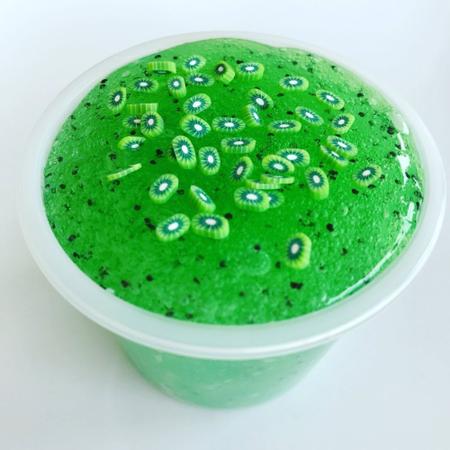 FAZENDO SLIME COM ESPUMAS COLORIDAS