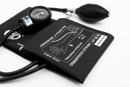 Kit Estetoscópio Adulto e Infantil Bic + Esfigmomanometro Aparelho De Medir Pressão Arterial Imagem de Kit Estetoscópio Adulto e Infantil Bic + Esfigmomanometro Aparelho De Medir Pressão Arterial