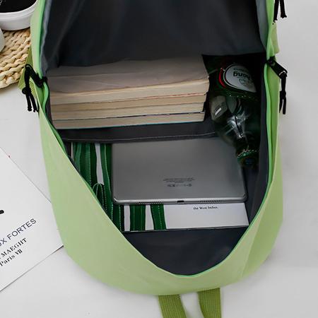 Imagem de Kit Feminino Mochila Média de Costas Bolsas Pequenas Compartimento Notebook Semi Impermeavel Moda Blogueira Completo
