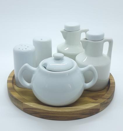 Imagem de Kit Galheteiro 6 peças Azeite, Vinagre, Sal, Paliteiro e Açúcar - Porcelana