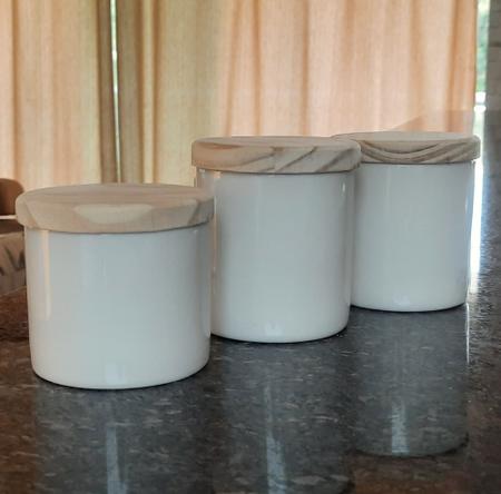 Imagem de Kit higiene bebê 3 potes Porcelana Tampa Pinus