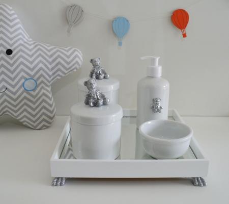 Imagem de Kit Higiene Bebê K014 Prata Moderno Gel Potes Algodão Temas Coroa Cavalo Urso Porcelana Bandeja