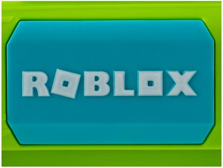 Lança Dardos Nerf Roblox Jailbreak Armory Kit com 2 Lançadores Hasbro -  Fátima Criança