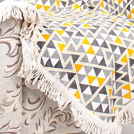 Imagem de Kit Manta Xale de Sofá Amarela geométrica 1,50m x 1,50m + 3 Almofadas Decorativas 45cm x 45cm com refil