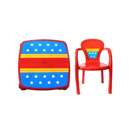 Kit mesa cadeira infantil plástico usual decorada guerreira Imagem de Kit mesa cadeira infantil plástico usual decorada guerreira
