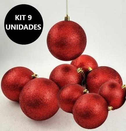 Kit Natalino Árvore Pisca-Pisca e Bolas Enfeite Imagem de Kit Natalino Árvore Pisca-Pisca e Bolas Enfeite