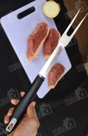 Garfo para Churrasco Plástico e Inox Naterial