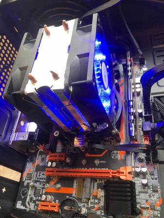 Imagem de Kit PC X99 Gaming + Xeon E5 2680v4 14 Núcleos (Ryzen 5 5600) + 16GB DDR4 + Cooler 2 Fans LED