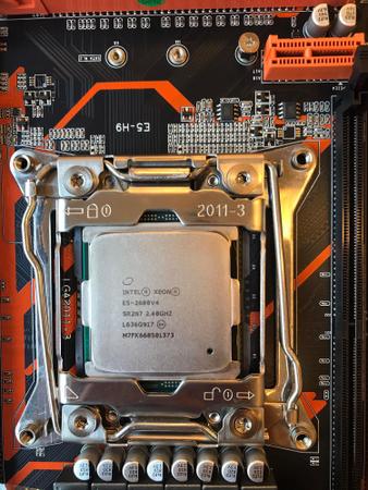 Imagem de Kit PC X99 Gaming + Xeon E5 2680v4 14 Núcleos (Ryzen 5 5600) + 16GB DDR4 + Cooler 2 Fans LED