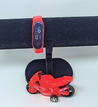 Imagem de Kit Relógio Infantil Digital Led Prova água Esportivo Bracelete Silicone para Crianças +Mini Motos Motinha Corrida