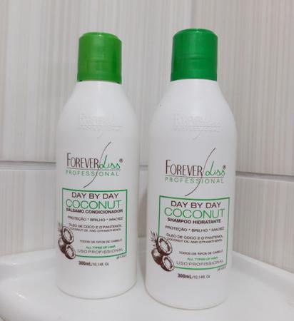 Imagem de Kit Shampoo e Bálsamo Day By Day Coconut ForeverLiss 2x300ml