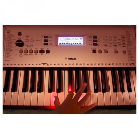 Teclado Yamaha EZ 300 - 61 Teclas