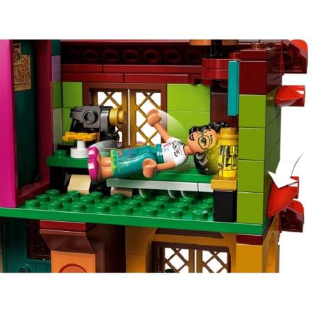 Imagem de LEGO Disney - A Casa dos Madrigal 43202