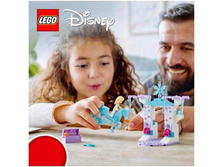 Imagem de LEGO Disney Frozen O Estábulo de Gelo da Elsa e - do Nokk 53 Peças 43209