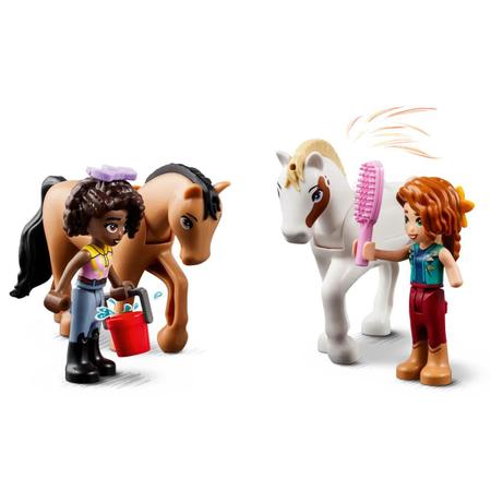 Imagem de Lego Friends 41745 - O Estábulo de Cavalos da Autumn