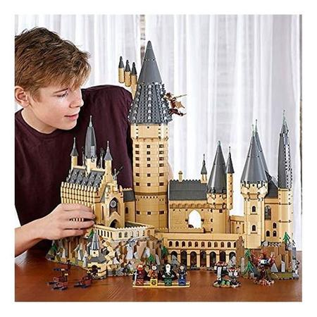 Lego Harry Potter Castelo Hogwarts 71043 - Brinquedos de Montar e Desmontar  - Magazine Luiza