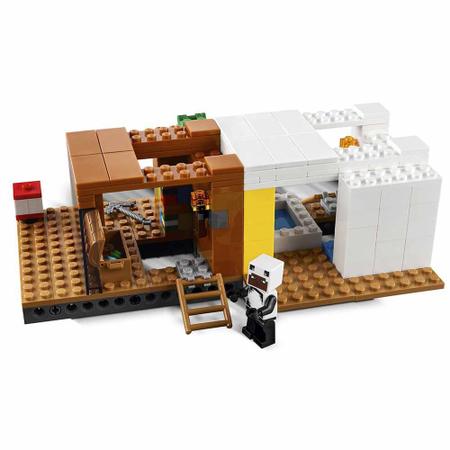 Lego Minecraft - A Casa Da Árvore Moderna 909 Peças - 21174 - Brinquedos de  Montar e Desmontar - Magazine Luiza