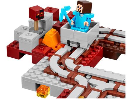 Imagem de LEGO Minecraft A Ferrovia de Nether 387 Peças