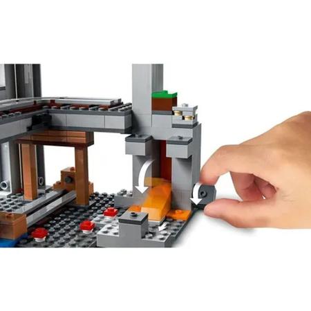 Lego Minecraft A Primeira Aventura 21169 542 Peças