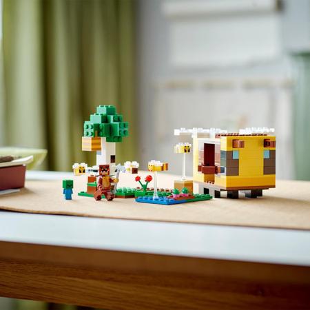 Imagem de Lego Minecraft Casa De Campo Da Abelha 21241