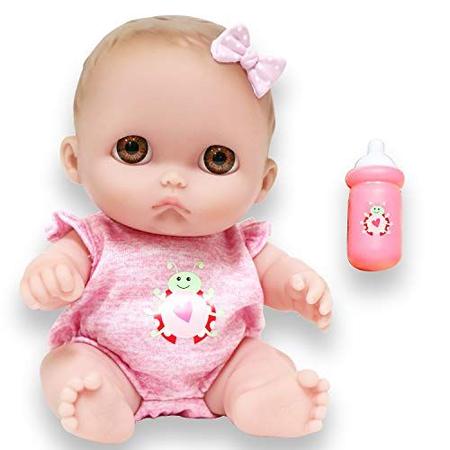 Imagem de Lil Cutesies 8.5" All Vinyl Baby Doll   posable e lavável  de roupa removível Mimi - Olhos Castanhos  JC Toys  Idades 2+