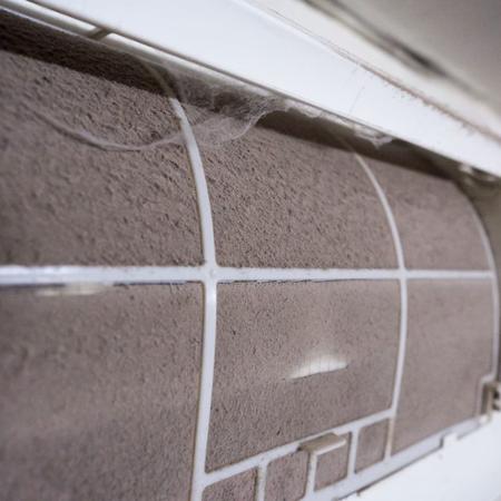 Limpeza e higienização de ar condicionado tipo Split - Fujitsu, Samsung, Midea, Lg.. Imagem de Limpeza e higienização de ar condicionado tipo Split