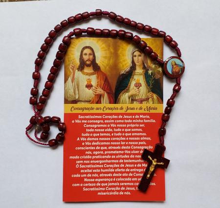 Imagem de Lindo Terço para Pescoço do Sagrado Coração de Jesus em Madeira 39 cm
