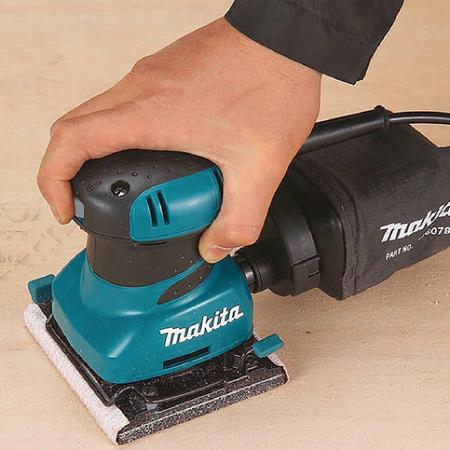 Lixadeira Makita Orbital Bo4556 220V 200W Imagem de Lixadeira Makita Orbital Bo4556 220V 200W