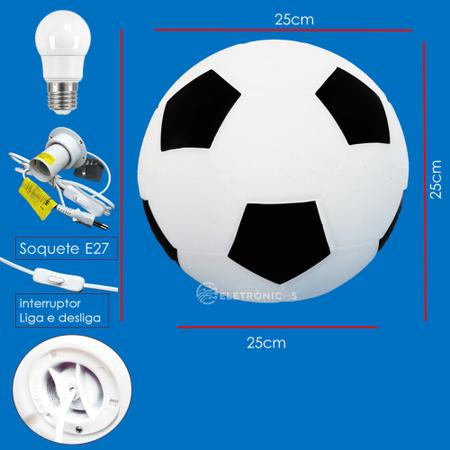 Smartphone com bola de futebol de futebol. jogo online ou fluxo de