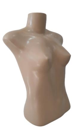 Imagem de Manequim feminino adulto (busto magro p.36) na cor bege.
