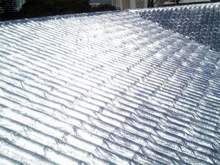 Imagem de Manta asfaltica adesiva aluminizada Impermeabilizante Para Telhados, chapas, Baús 20cm X 10metros