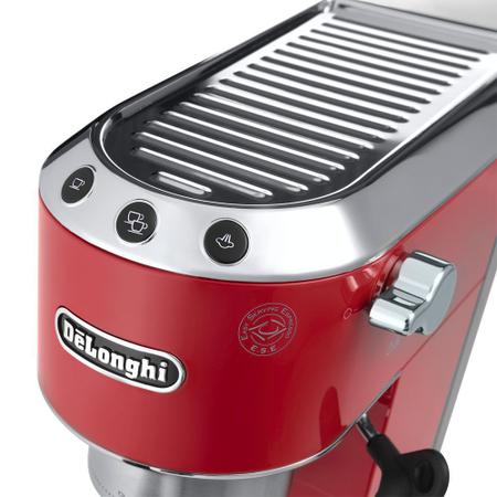 M quina de Caf DeLonghi Dedica Deluxe 15BAR EC680R 220V