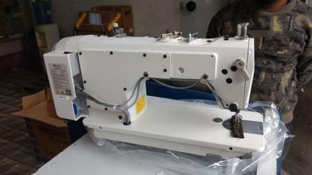 Imagem de Máquina de Costura Industrial Reta Eletrônica c/ Corte de Li