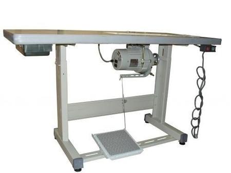 Imagem de Máquina de Costura Reta Industrial, Ponto Fixo, Lanç. Pequena, Lubrif. Automática, 4500ppm, LM9900