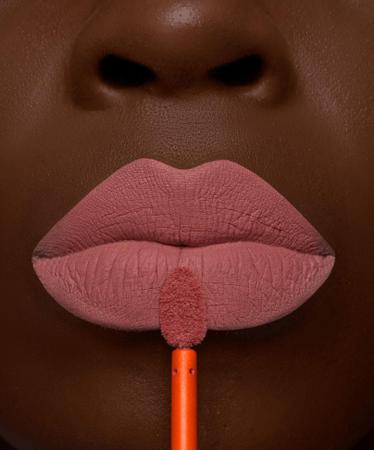 Mari Maria Cor Lavish Creamy Matte - Batom Liquido 4ml Imagem de Mari Maria Cor Lavish Creamy Matte - Batom Liquido 4ml
