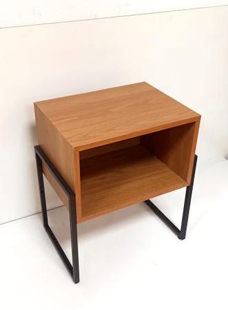 Imagem de Mesa de cabeceira Estilo Industrial simplemente minimalista