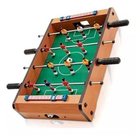 HOMCOM Mesa de pebolim Jogo de futebol de mesa com 22 jogadores incluídos  Tabelas de pontuação Apertos Confortáveis Design compacto 84,5x40x61,2 cm  Cor Madeira e Preto