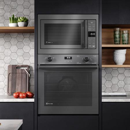 Imagem de Micro-ondas de Embutir Electrolux 34L cor Inox Experience com Painel Inteligente (ME3BC)