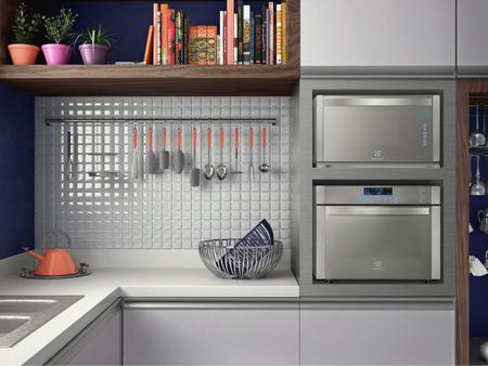 Imagem de Micro-ondas Electrolux 23L com Grill Total Space