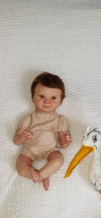 Imagem de Mini Boneca Bebê Reborn Original Ema