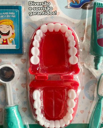 Maletinha Kit de Dentista com Acessórios Verde - 1272 - Pakitoys - DoRéMi  Brinquedos: As melhores marcas em brinquedos e artigos recretativos